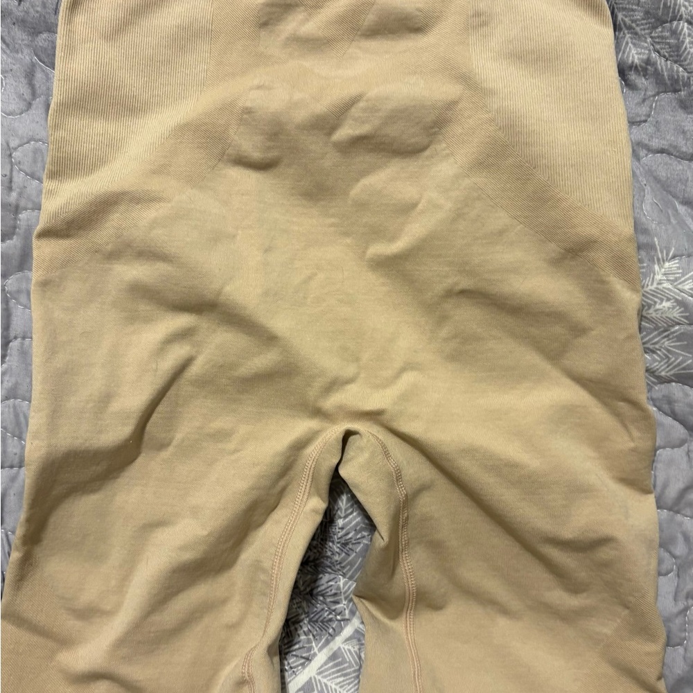 Skinnygirl light tan body shaper